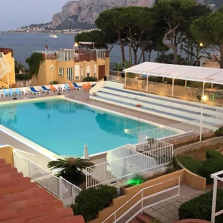 Raggio Di Sole In Ashur Palermo
